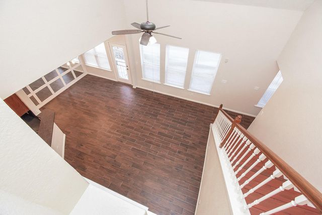 7542 Autumn Sun Drive, Houston, TX 77083