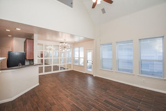 7542 Autumn Sun Drive, Houston, TX 77083