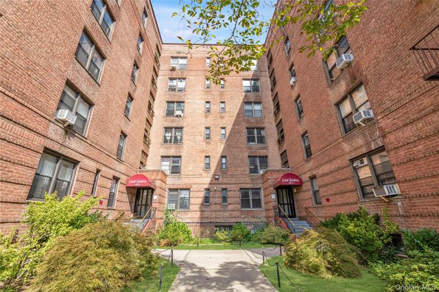 144-11 Sanford Avenue 1H, Flushing, NY 11355