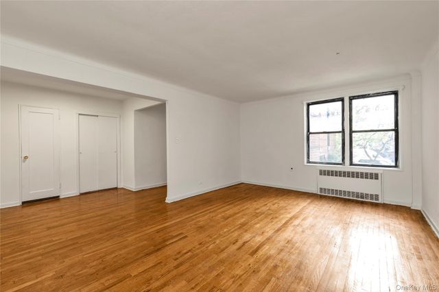 144-11 Sanford Avenue 1H, Flushing, NY 11355