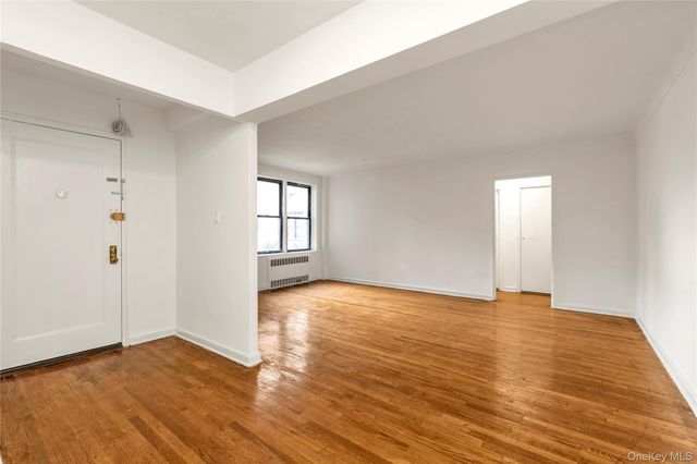 144-11 Sanford Avenue 1H, Flushing, NY 11355
