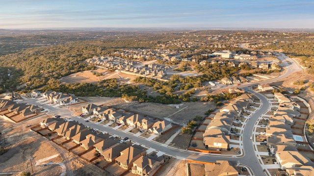 6609 Apache Plum LN, Spicewood, TX 78669