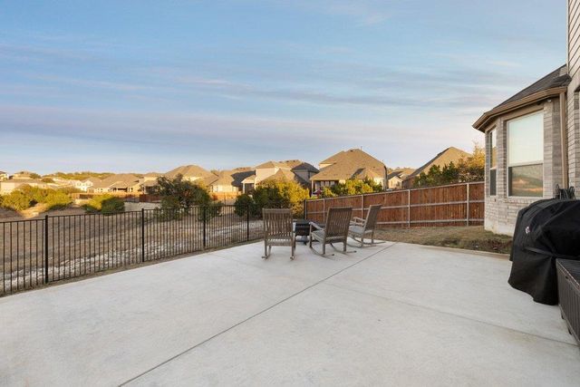 6609 Apache Plum LN, Spicewood, TX 78669