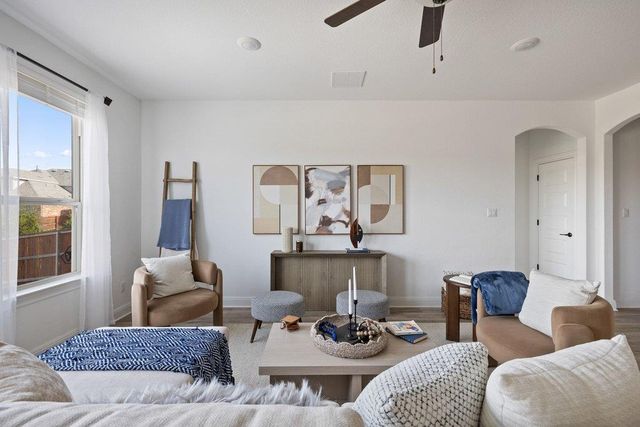 6609 Apache Plum LN, Spicewood, TX 78669