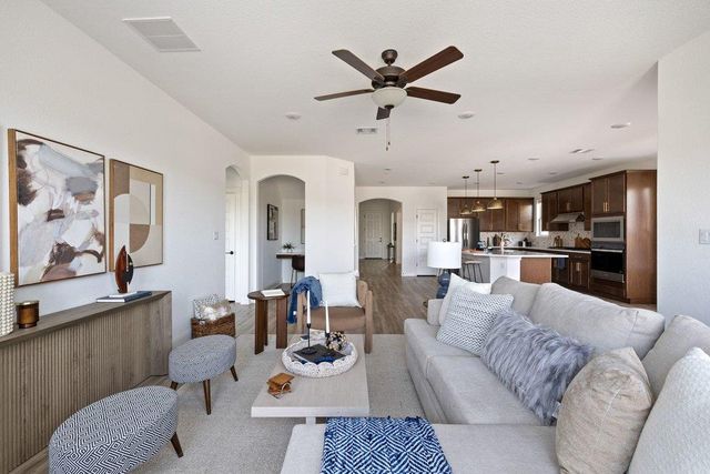 6609 Apache Plum LN, Spicewood, TX 78669