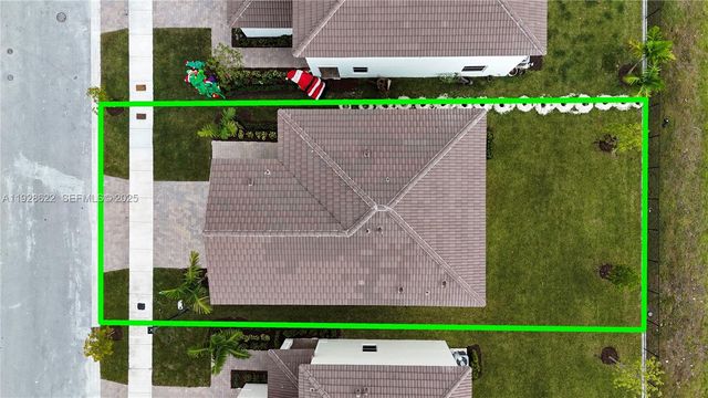 2498 SE 25th Ct, Homestead, FL 33035