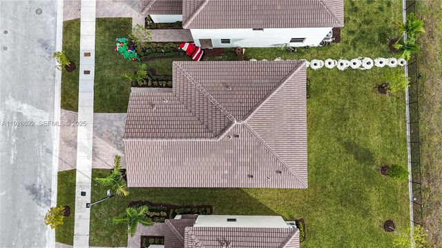 2498 SE 25th Ct, Homestead, FL 33035