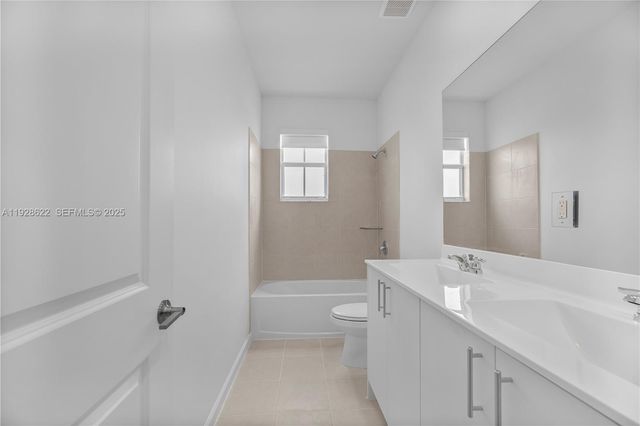 2498 SE 25th Ct, Homestead, FL 33035