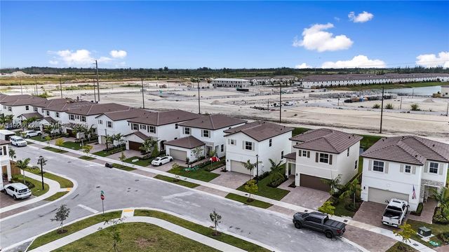 2498 SE 25th Ct, Homestead, FL 33035