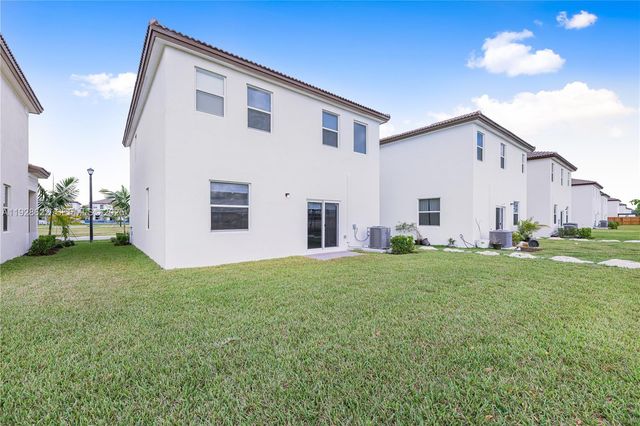 2498 SE 25th Ct, Homestead, FL 33035