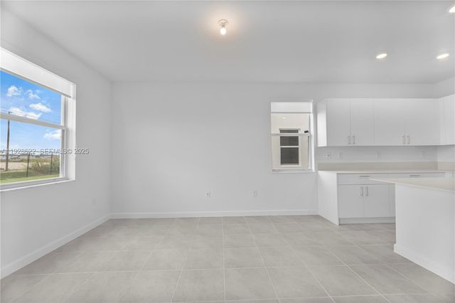 2498 SE 25th Ct, Homestead, FL 33035