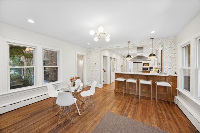 176 Riverside Road, Riverside, IL 60546