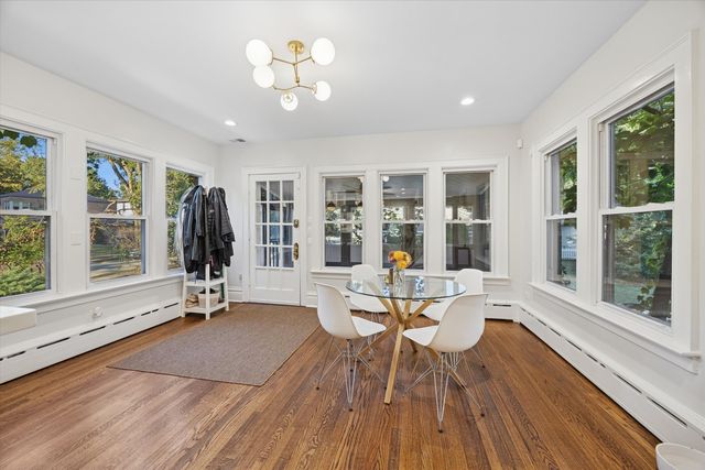 176 Riverside Road, Riverside, IL 60546