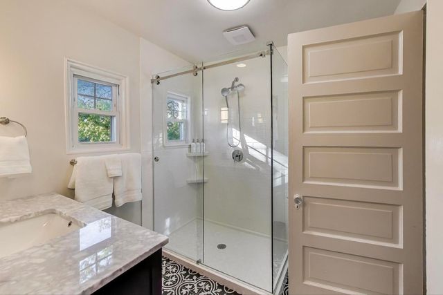 176 Riverside Road, Riverside, IL 60546