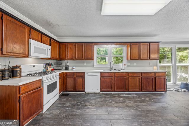 2196 Kildare Way, Kennesaw, GA 30152