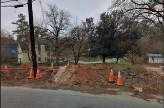 1042 HIGHTOWER NW Road, Atlanta, GA 30318