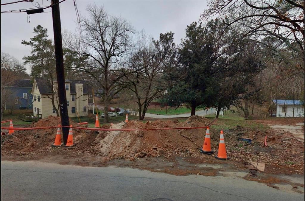 1042 HIGHTOWER NW Road, Atlanta, GA 30318