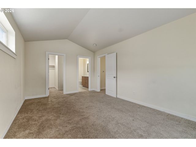 3223 Se 122ND Ave, Portland, OR 97236