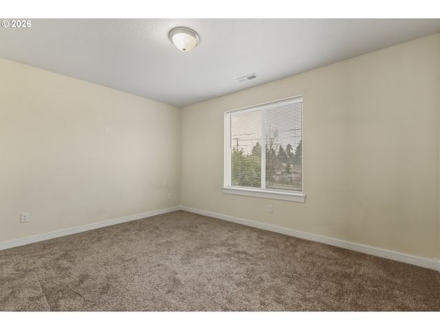 3223 Se 122ND Ave, Portland, OR 97236