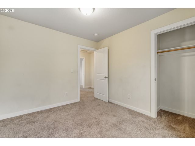 3223 Se 122ND Ave, Portland, OR 97236