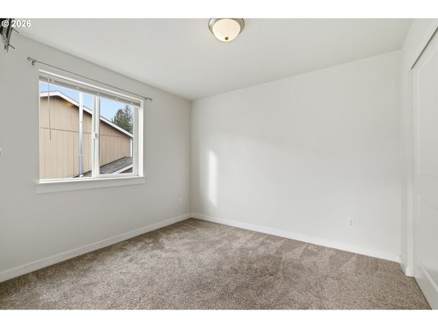 3223 Se 122ND Ave, Portland, OR 97236
