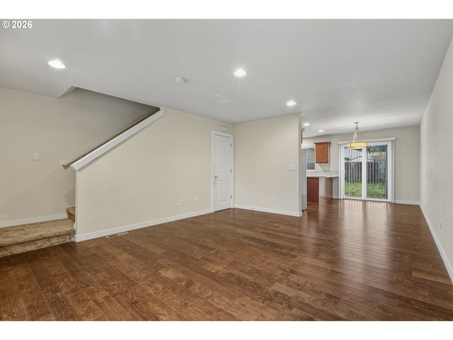3223 Se 122ND Ave, Portland, OR 97236