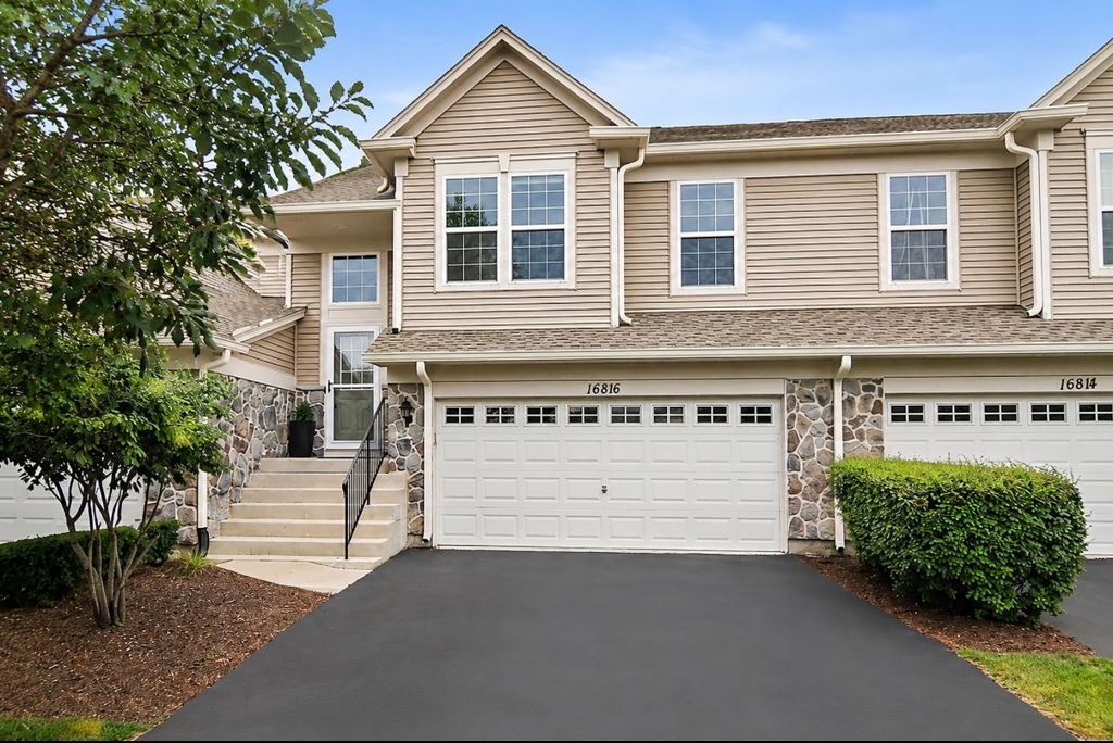 16816 S Locust Lane, Lockport, IL 60441