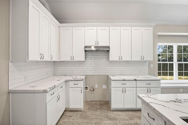 710 Hackberry Street, La Marque, TX 77568