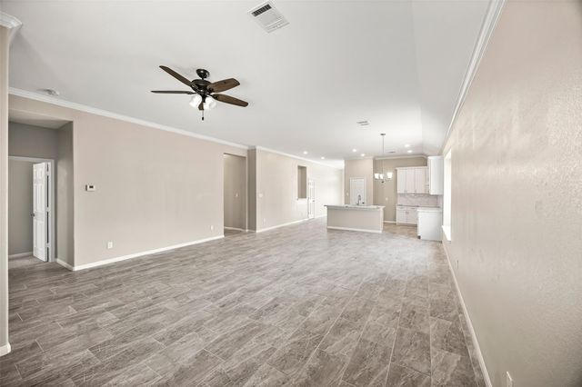 710 Hackberry Street, La Marque, TX 77568