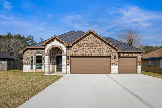 710 Hackberry Street, La Marque, TX 77568