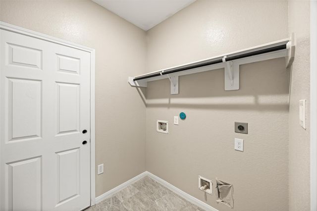 710 Hackberry Street, La Marque, TX 77568