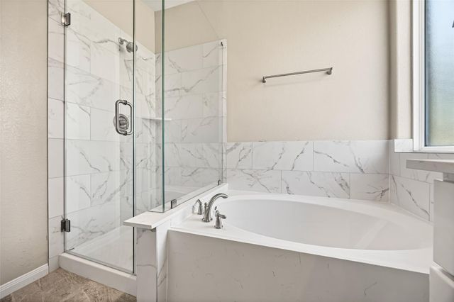 710 Hackberry Street, La Marque, TX 77568