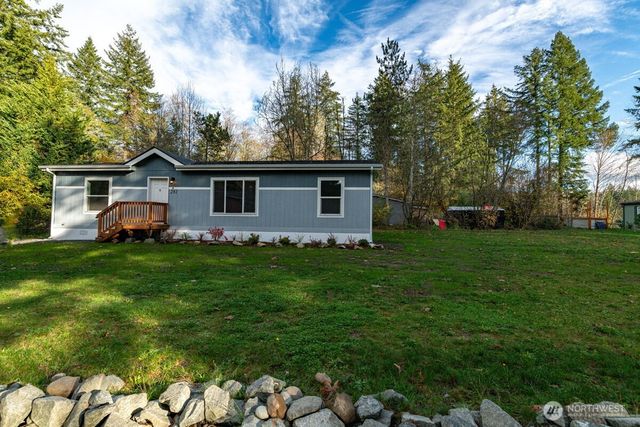 281 NE Snowcap Drive, Tahuya, WA 98588