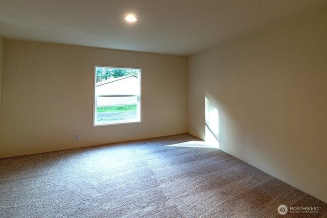 281 NE Snowcap Drive, Tahuya, WA 98588