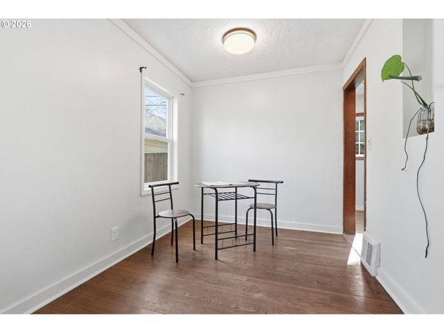 11610 Ne FREMONT Ct, Portland, OR 97220