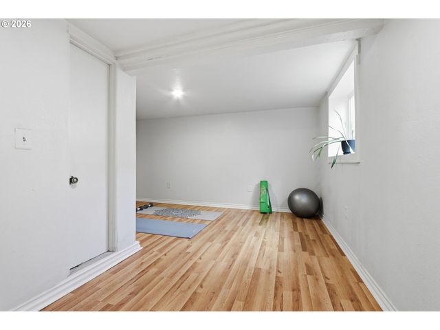 11610 Ne FREMONT Ct, Portland, OR 97220