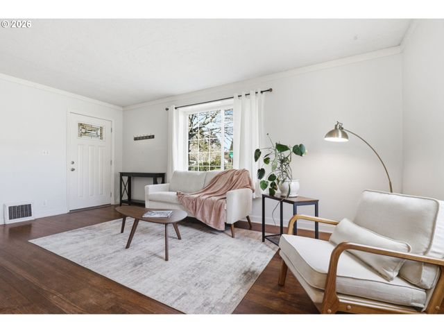 11610 Ne FREMONT Ct, Portland, OR 97220