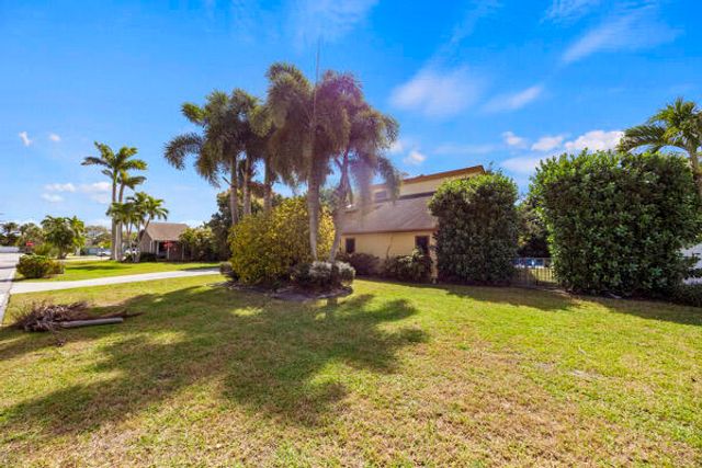 4090 Palo Verde Drive, Boynton Beach, FL 33436
