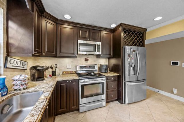 4090 Palo Verde Drive, Boynton Beach, FL 33436