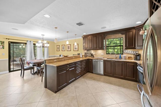 4090 Palo Verde Drive, Boynton Beach, FL 33436