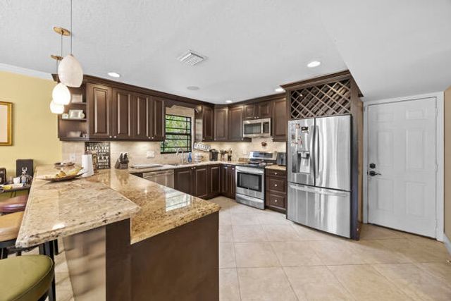 4090 Palo Verde Drive, Boynton Beach, FL 33436