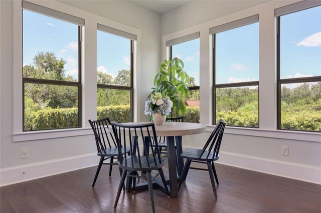 802 Crestone Stream DR, Lakeway, TX 78738