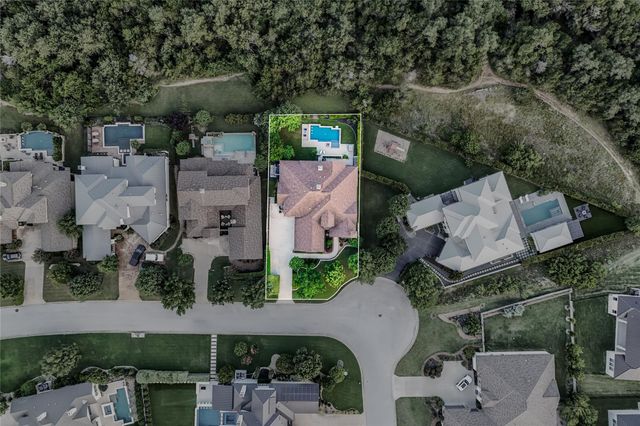 802 Crestone Stream DR, Lakeway, TX 78738