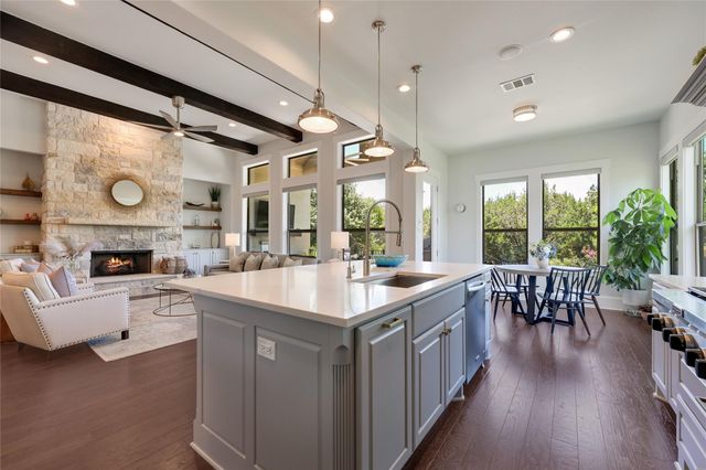 802 Crestone Stream DR, Lakeway, TX 78738