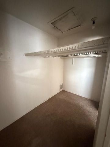 8323 Wilcrest Dr 8004, Houston, TX 77072