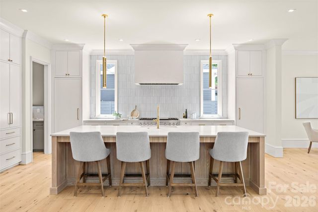 1932 E 8th Street, Charlotte, NC 28204
