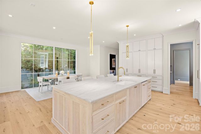 1932 E 8th Street, Charlotte, NC 28204