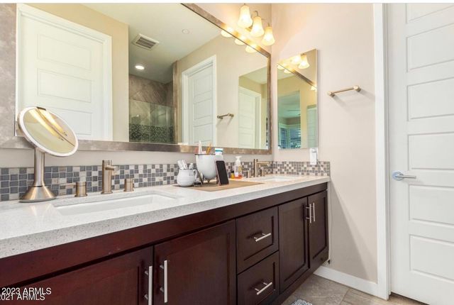 9001 E SAN VICTOR Drive 1007, Scottsdale, AZ 85258