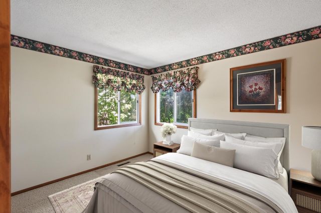 1619 Mclean Avenue, Saint Paul, MN 55106