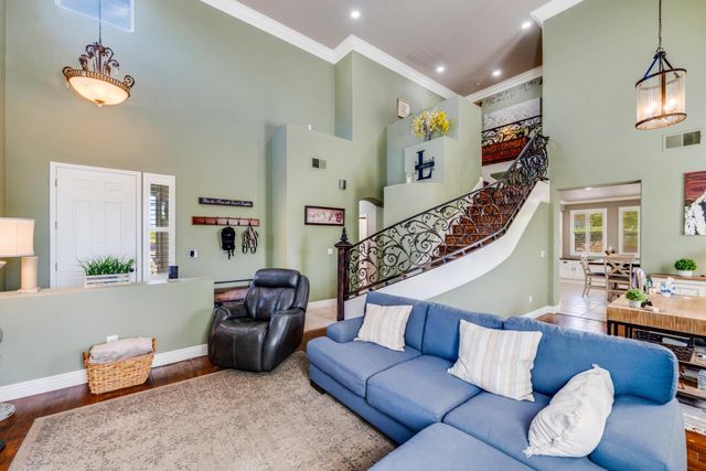 3240 Shelter Cove Ln, Elk Grove, CA 95758